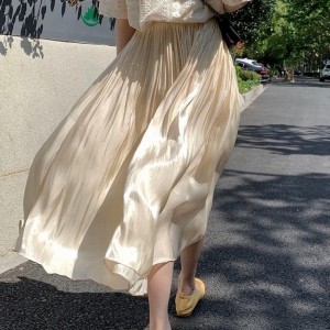 글로시한 밴딩 롱스커트