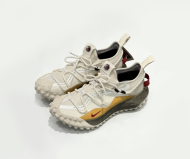 나이키 ACG 마운틴 플라이 로우 화이트 고어텍스 IQ9789-062